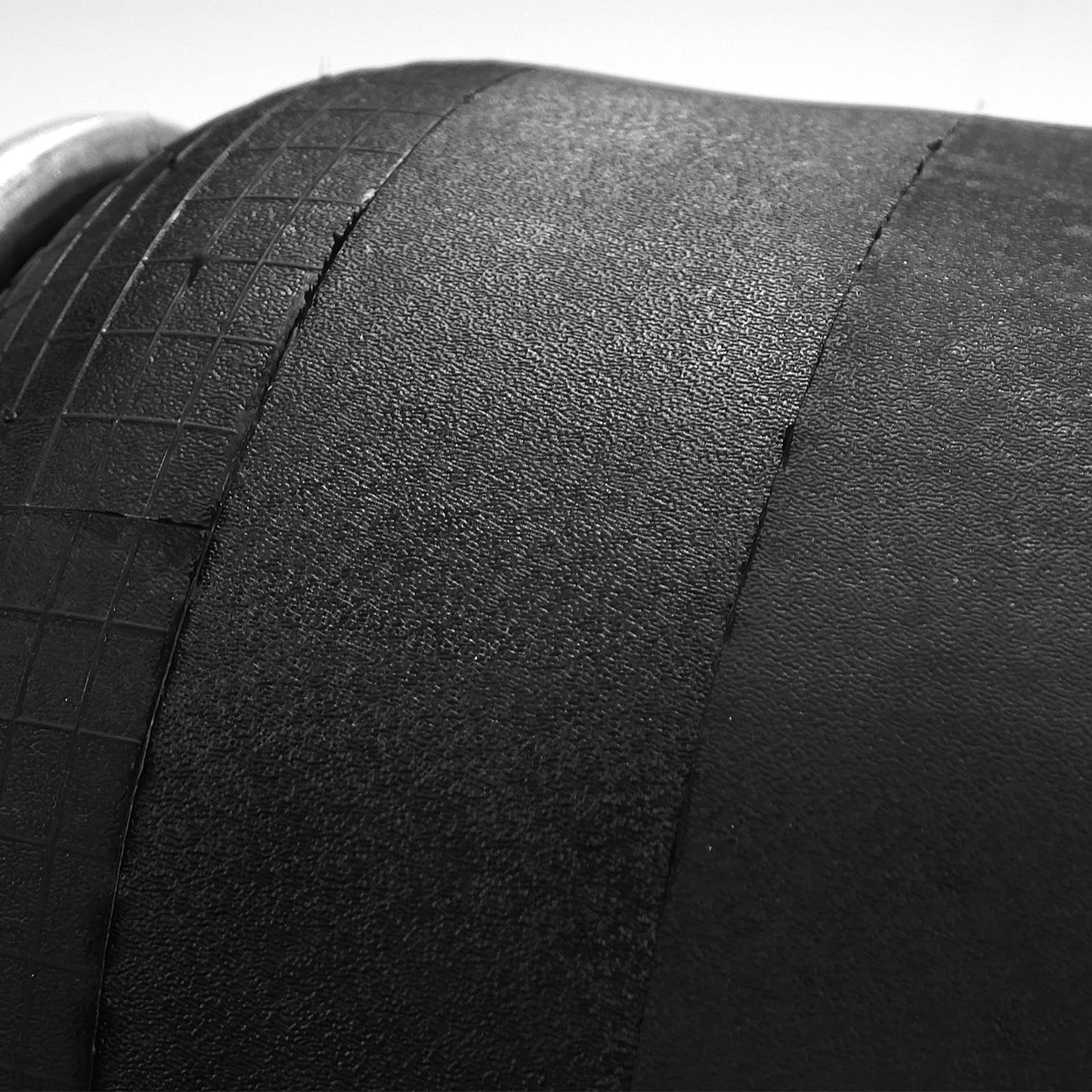 Freightliner Air Spring Bag – Replaces W01 - 358 - 9780 / W01 - 377 - 8537 - RoadWest Truck Parts - B0BY1MJMV6 - High Soar